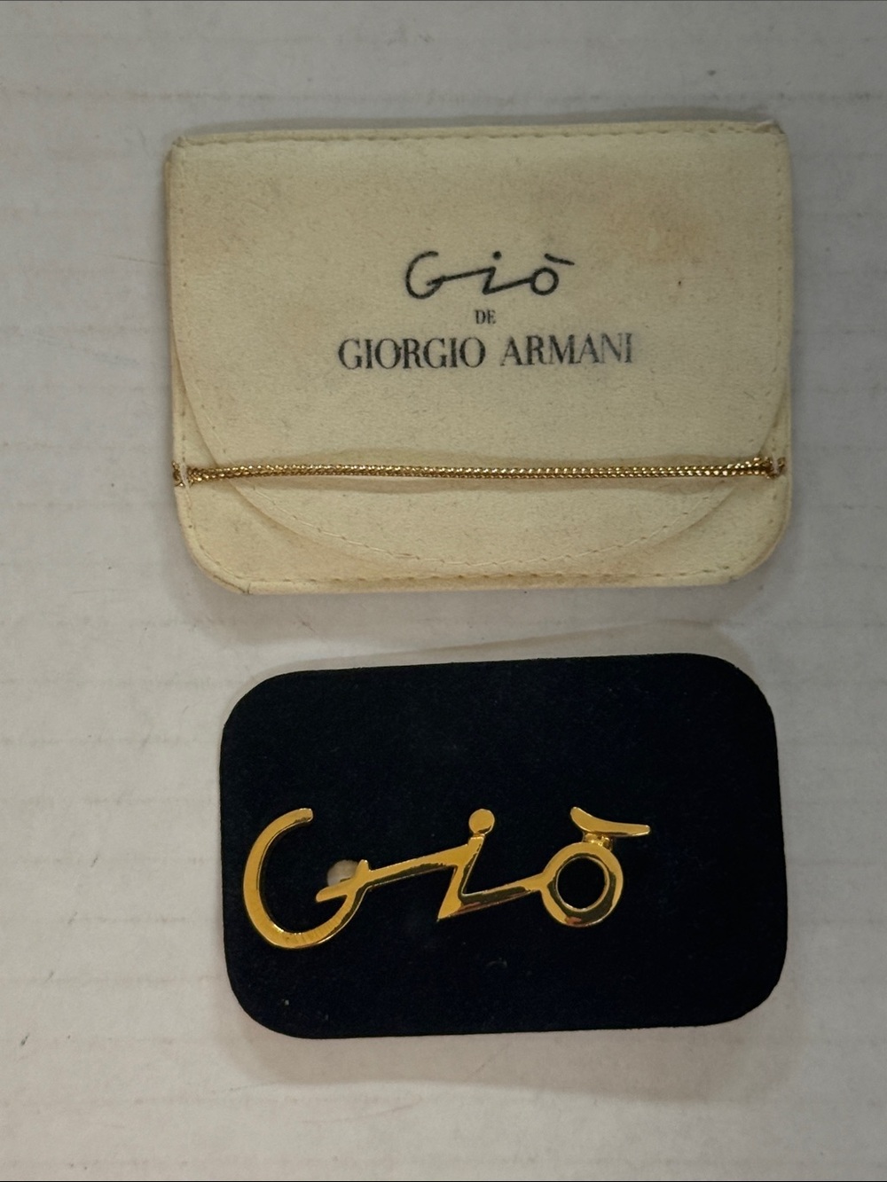 Giorgio Armani Geo pin